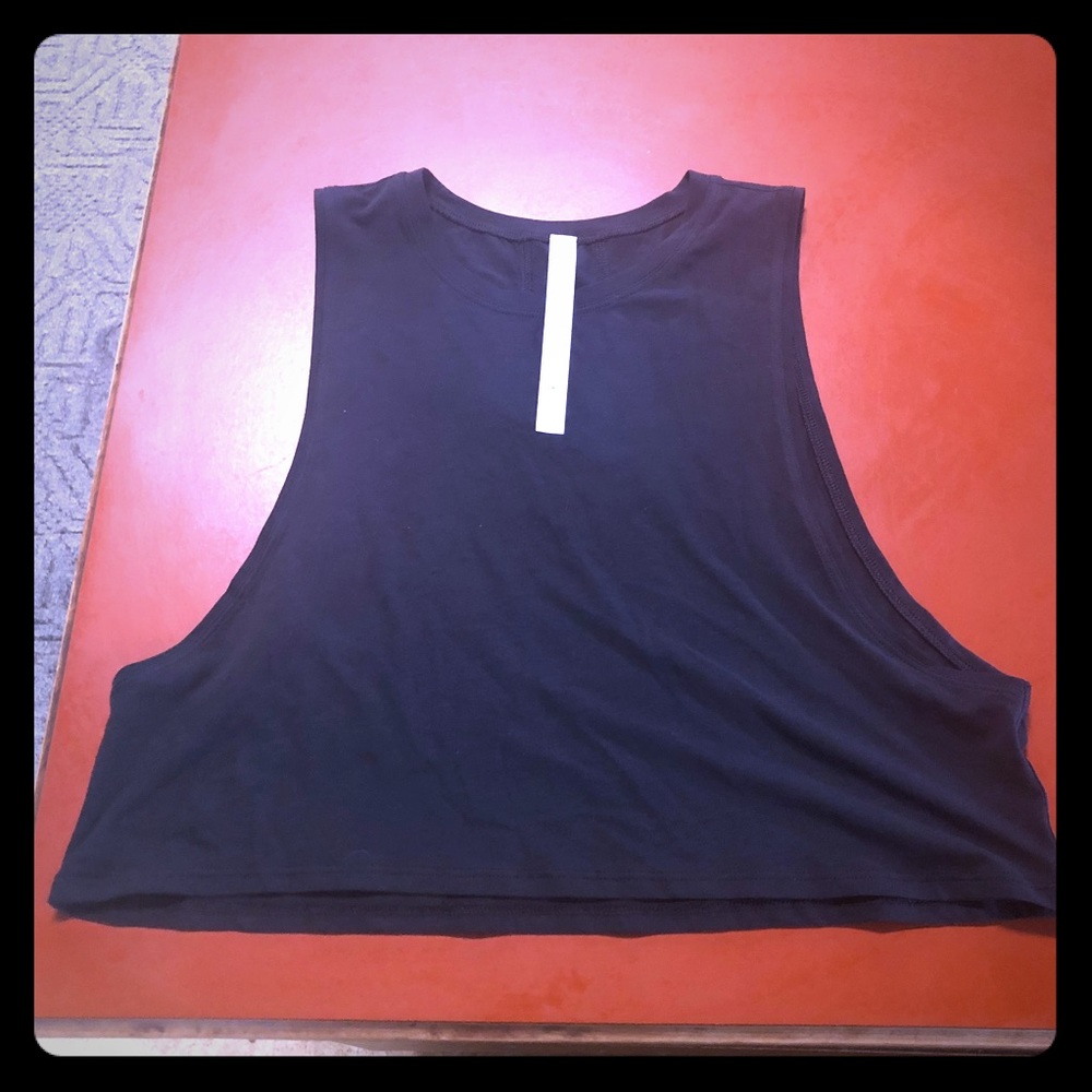 Lululemon Muscle Crop Size 8